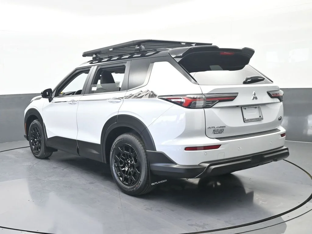 New 2026  Mitsubishi Trail Edition image 4