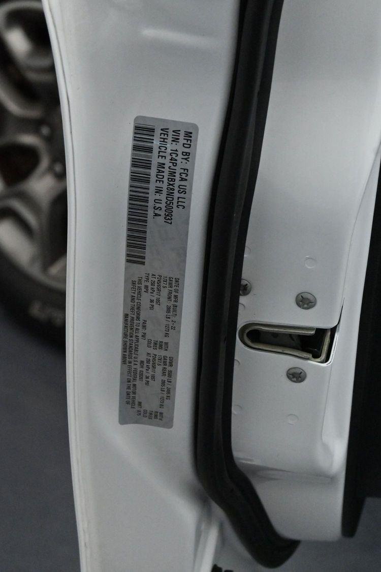 Used 2022 Bright White Clearcoat Jeep Trailhawk image 39