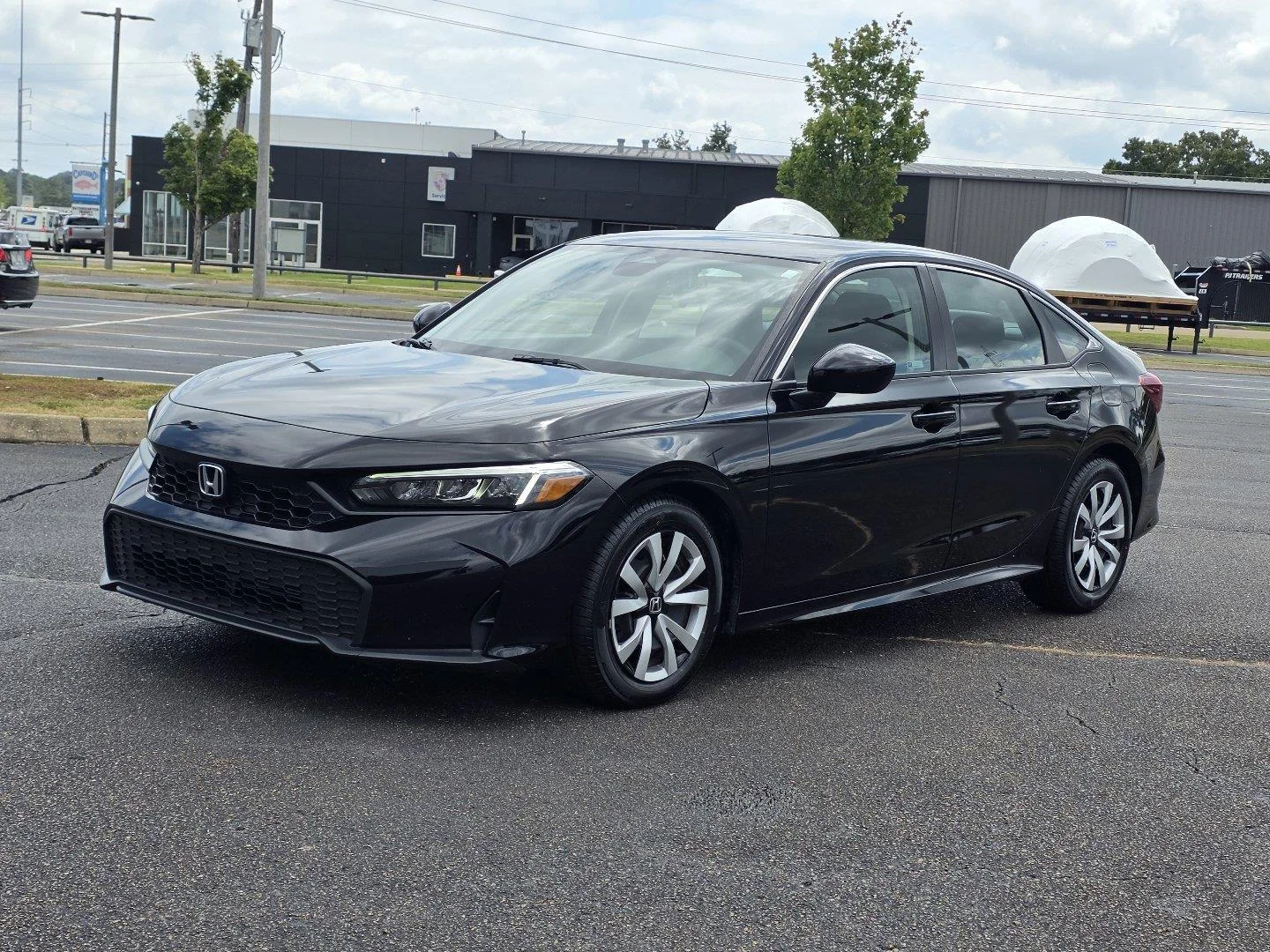 Used 2025  Honda LX image 1