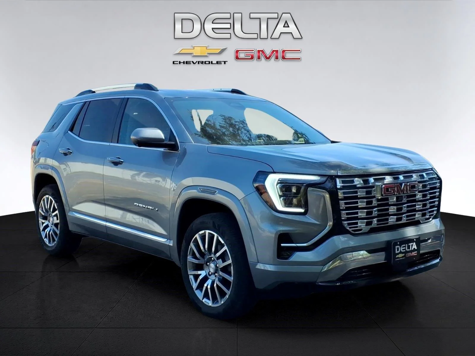 Used 2026 Sterling Metallic GMC Denali image 7