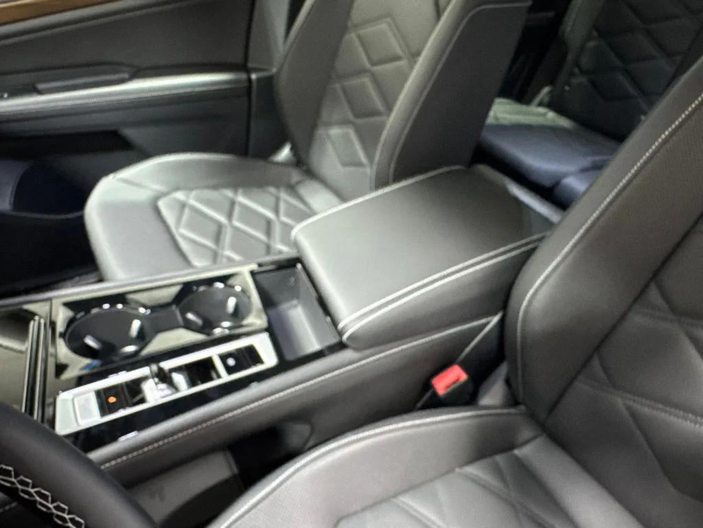 New 2026 Green Volkswagen 2.0T SE w/Technology image 26