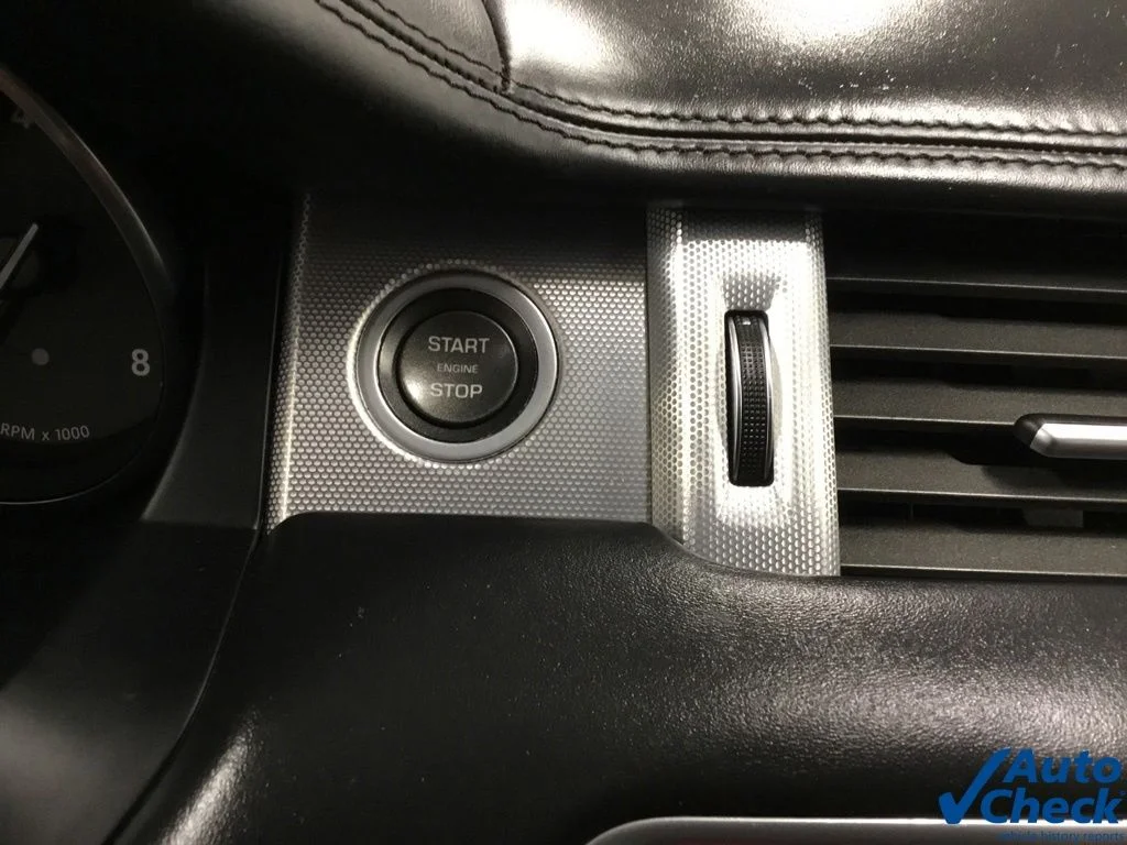 Used 2016 Green Land Rover HSE Dynamic image 46
