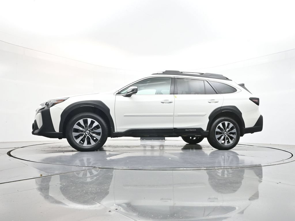Used 2025 Crystal White Pearl Subaru Touring XT image 31