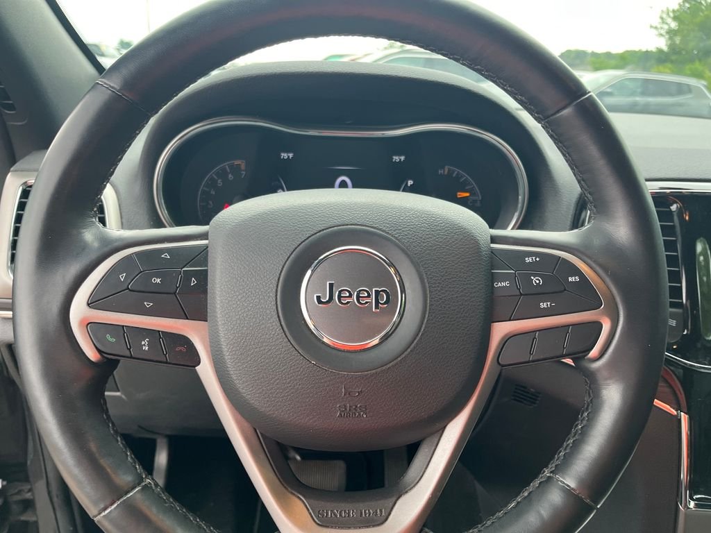 Used 2021 Gray Jeep Limited image 16