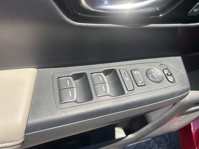 Used 2024 Red Honda EX-L image 13