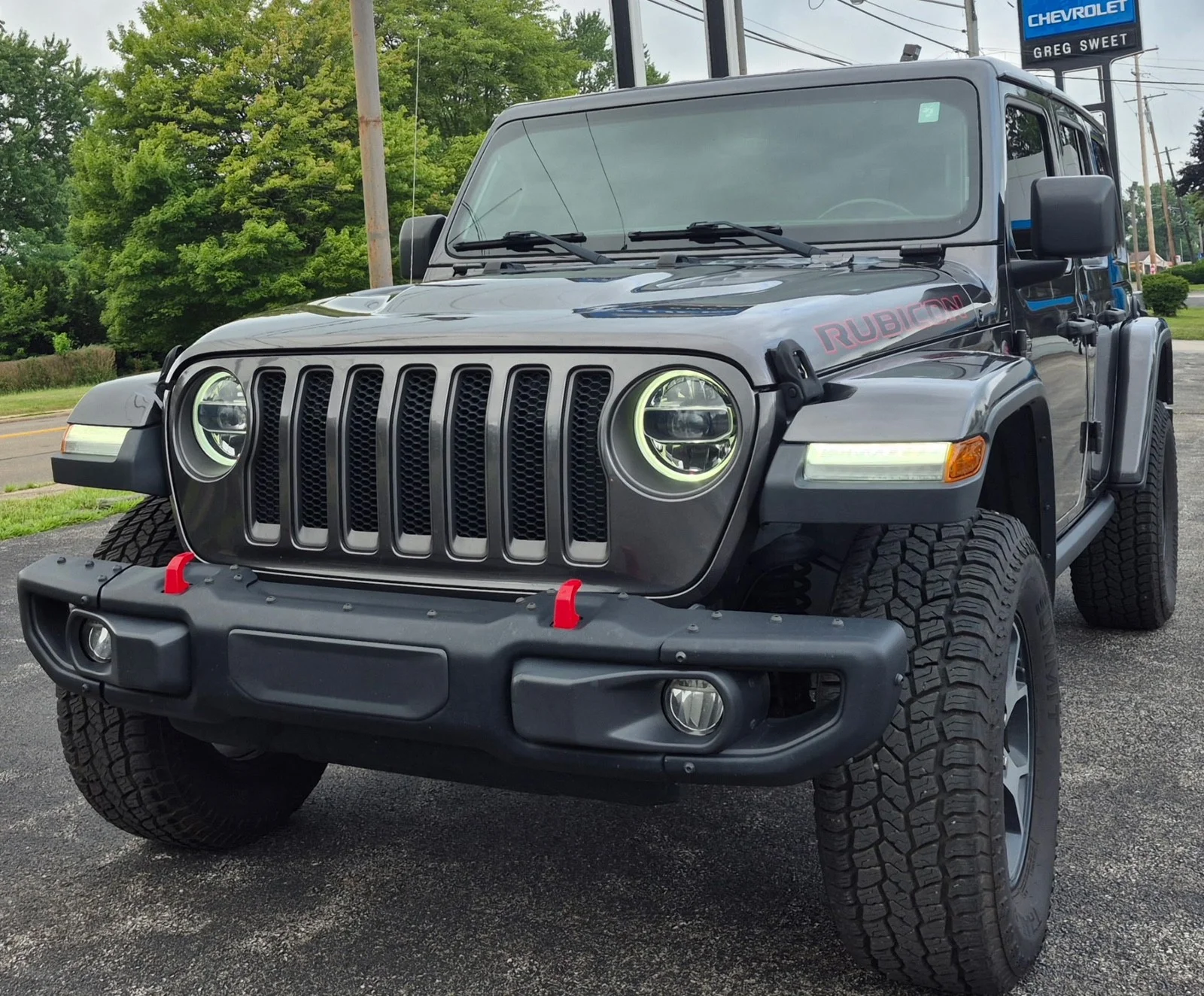 Used 2018  Jeep Rubicon image 1