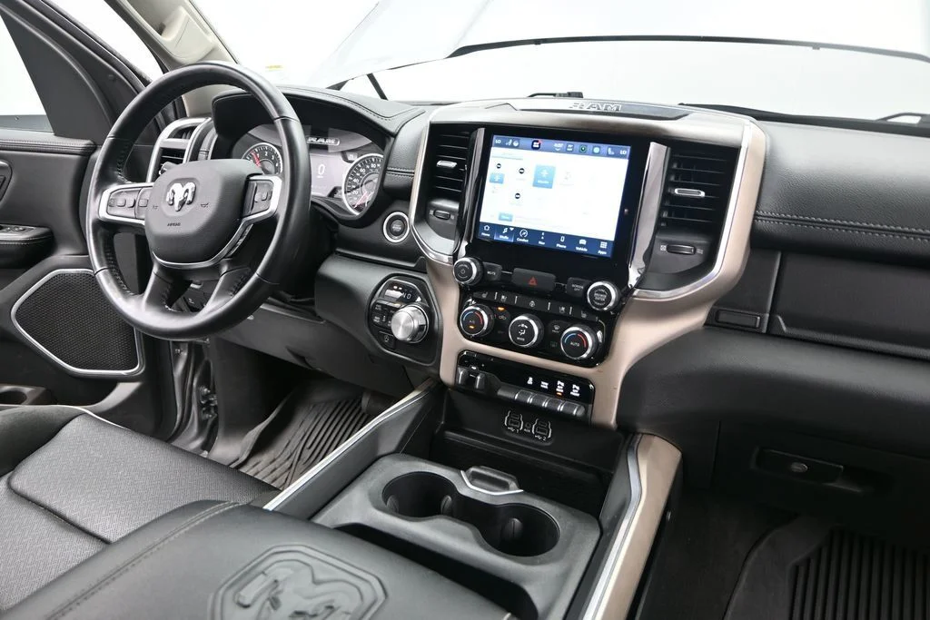 Used 2022 Silver Ram Laramie image 32