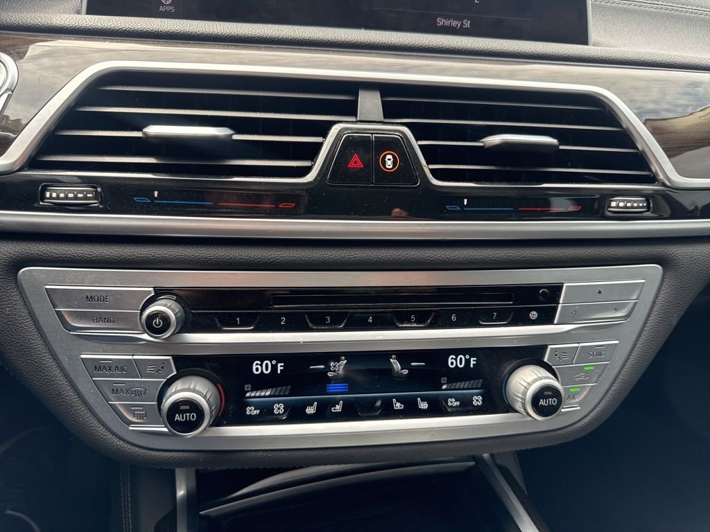 2020 BMW 7 Series 740i - Photo 27