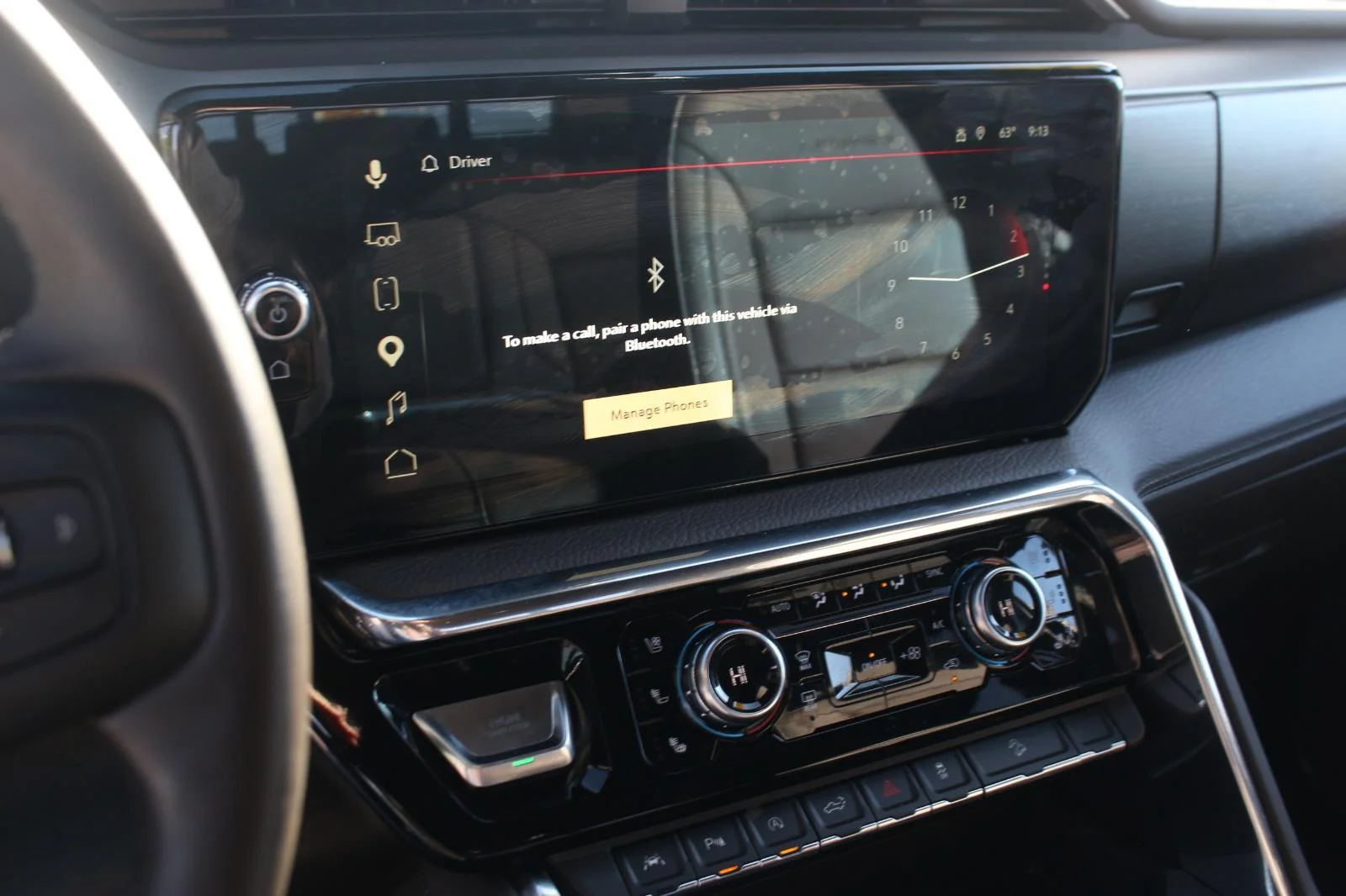 Used 2025 White Frost Tricoat GMC Denali image 22