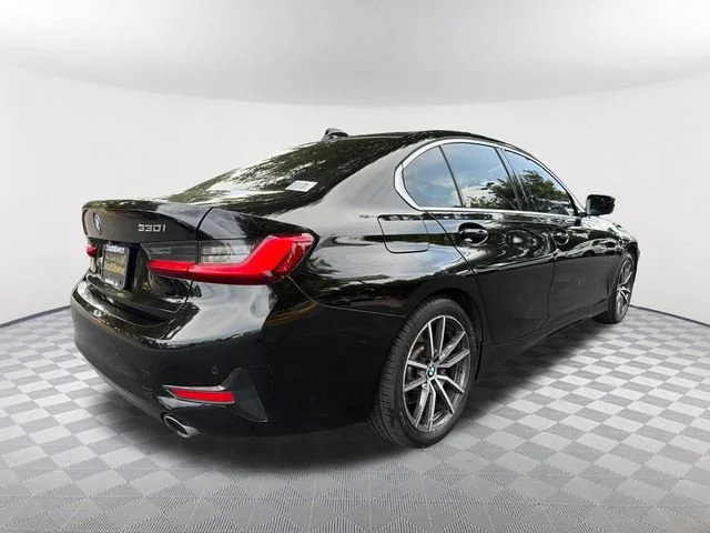 Used 2020 Black BMW 330i image 5