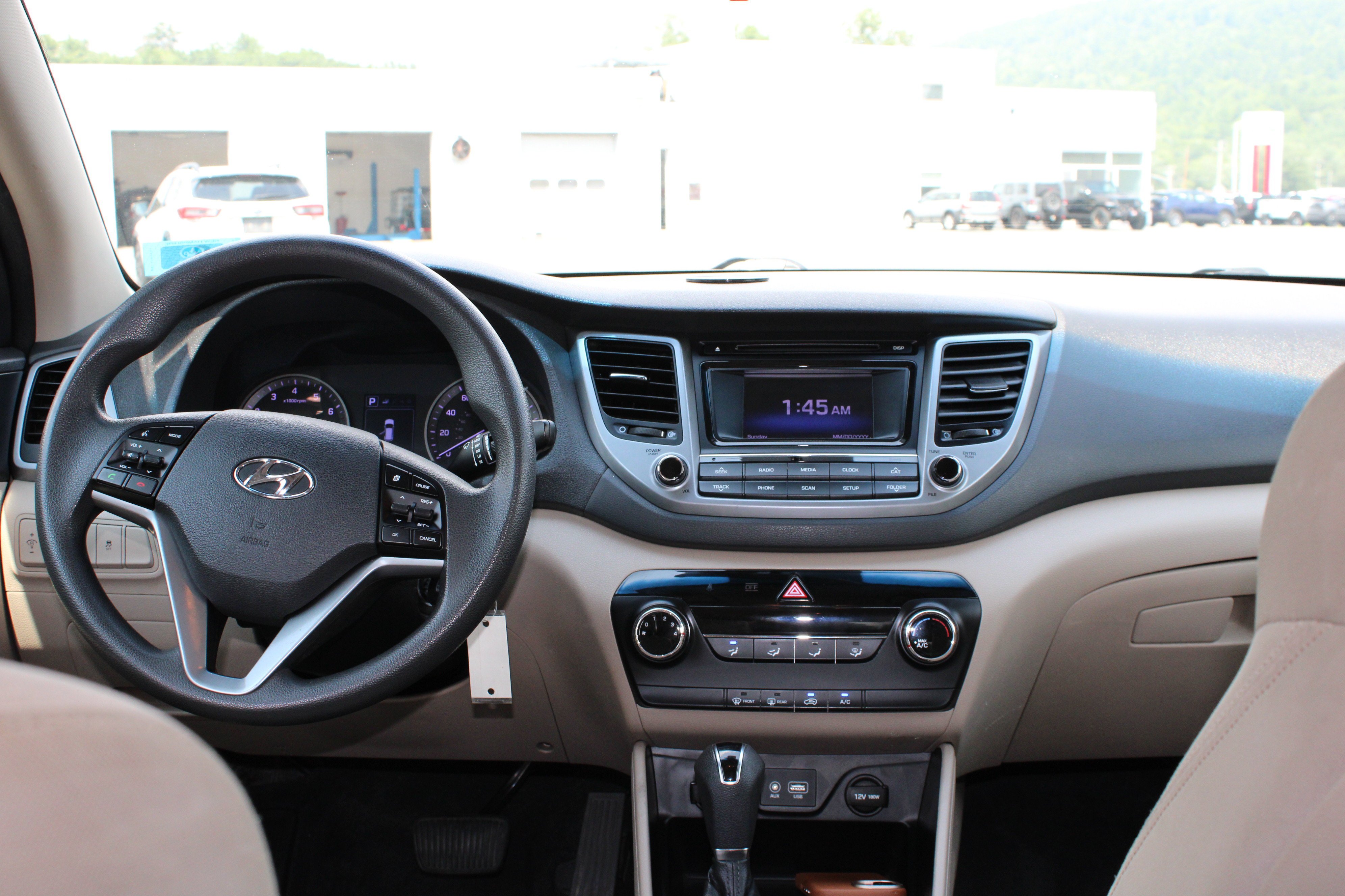 Used 2016 Mojave Sand Hyundai Eco image 11