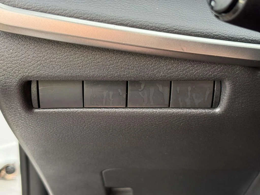 Used 2025 White Nissan S image 30