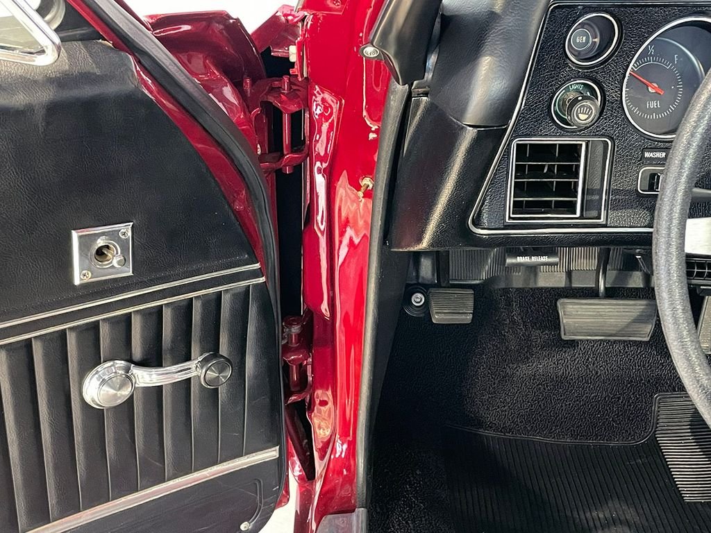 Used 1972 Red Chevrolet  image 43