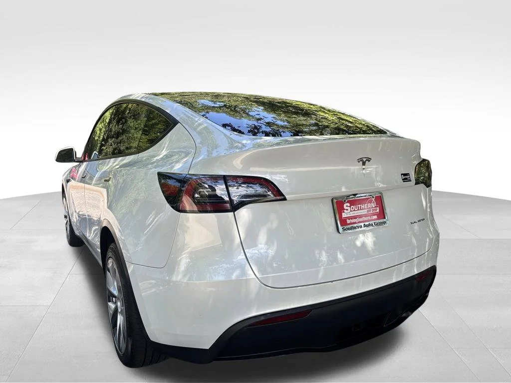Used 2023 White Tesla Long Range image 12