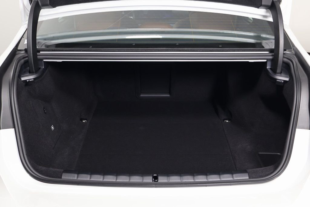 New 2026 Mineral White Metallic BMW eDrive50 image 8