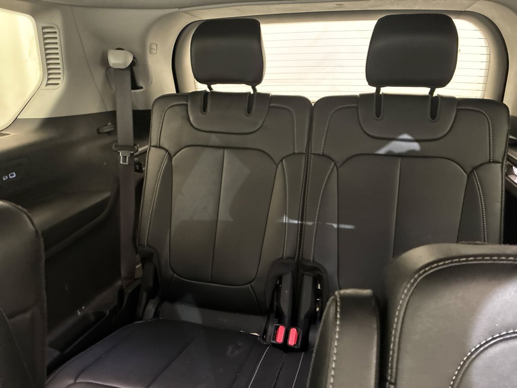 Used 2023 Black Jeep Laredo image 13
