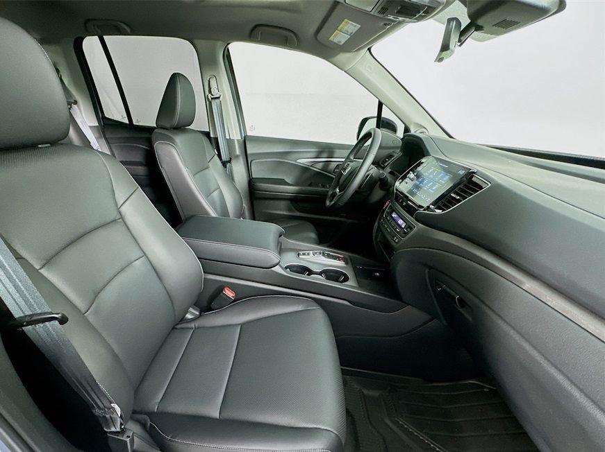 New 2026 Platinum White Pearl Honda RTL image 37