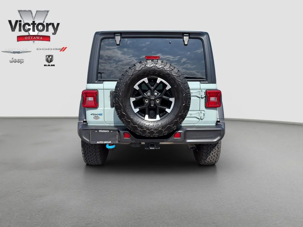 Used 2024 Gray Jeep Rubicon 4xe image 5