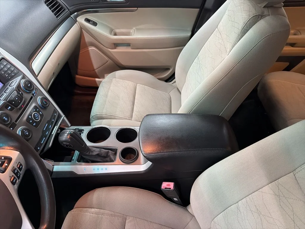 Used 2014 White Ford Base image 42