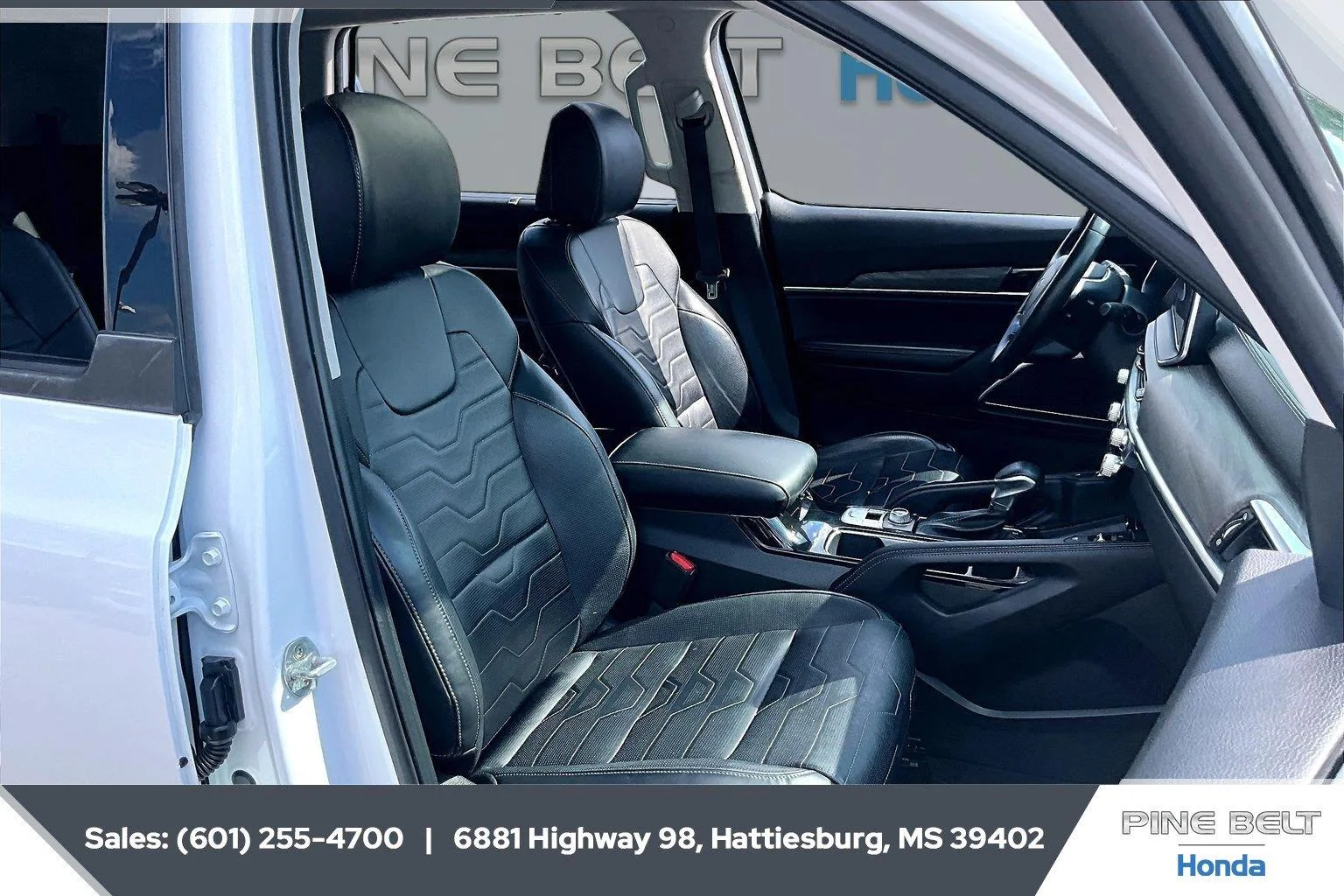 Used 2022 Glacial White Pearl Kia SX image 6