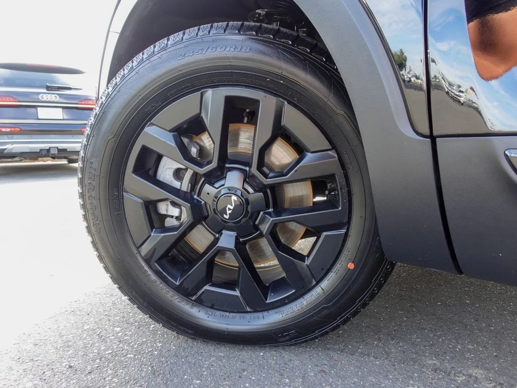 Used 2024 Black Kia SX X-Pro image 10