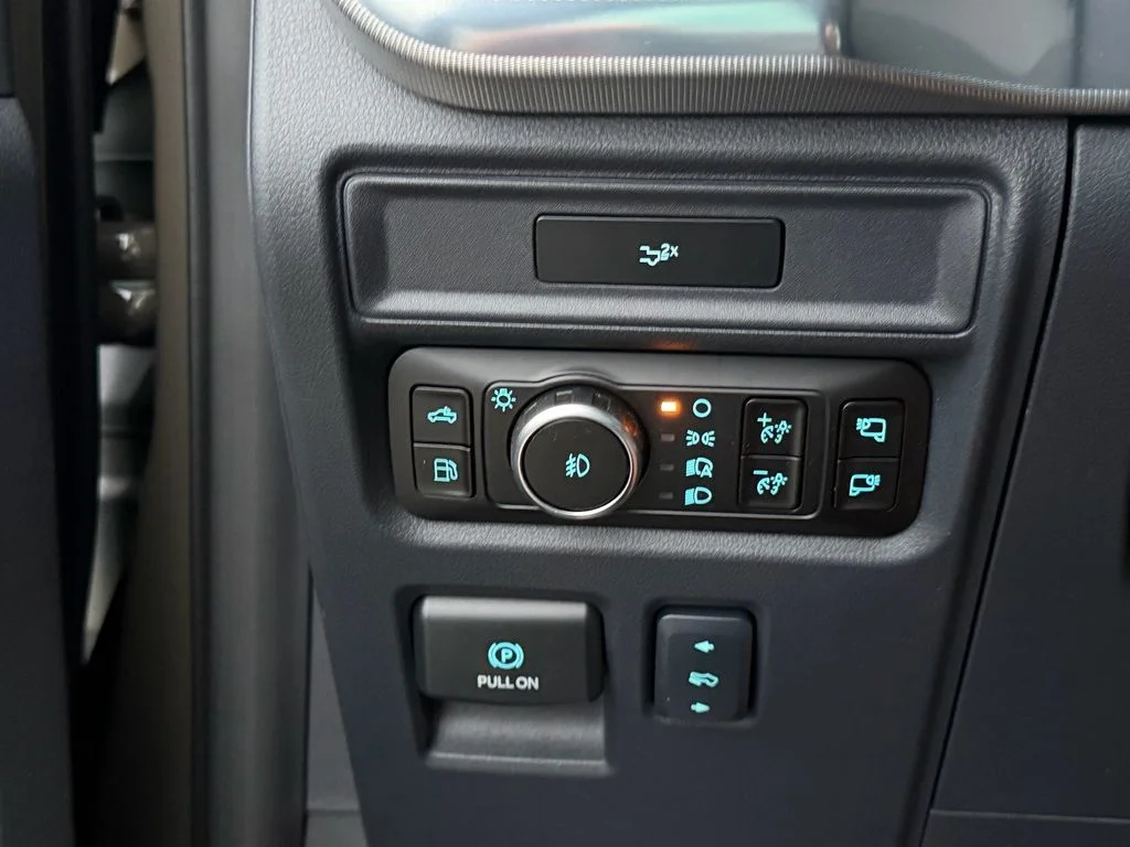 New 2026 Marsh Gray Ford Lariat® image 16