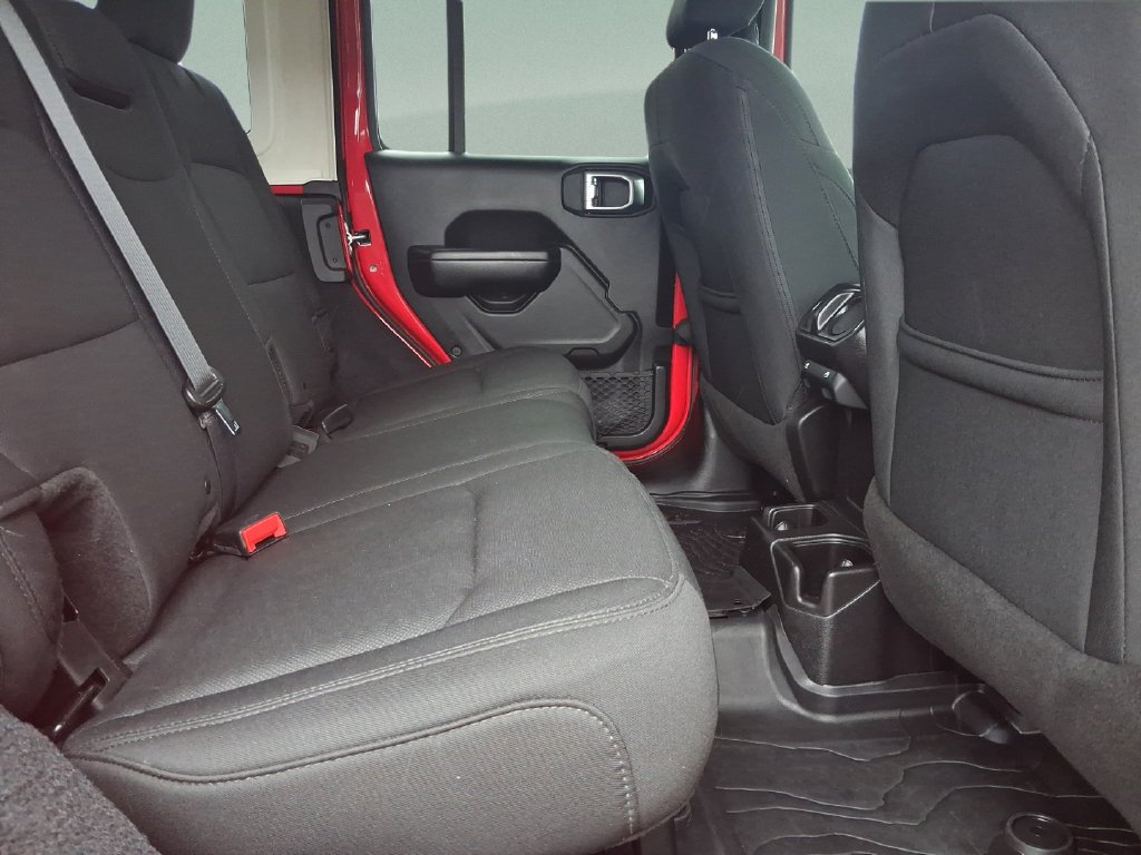 Used 2018 Red Jeep Unlimited Sport S image 29