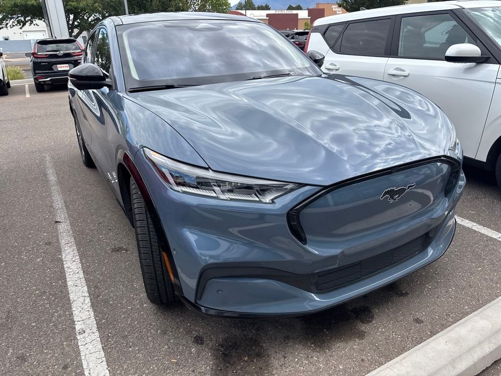 Used 2023 Blue Ford Premium image 1