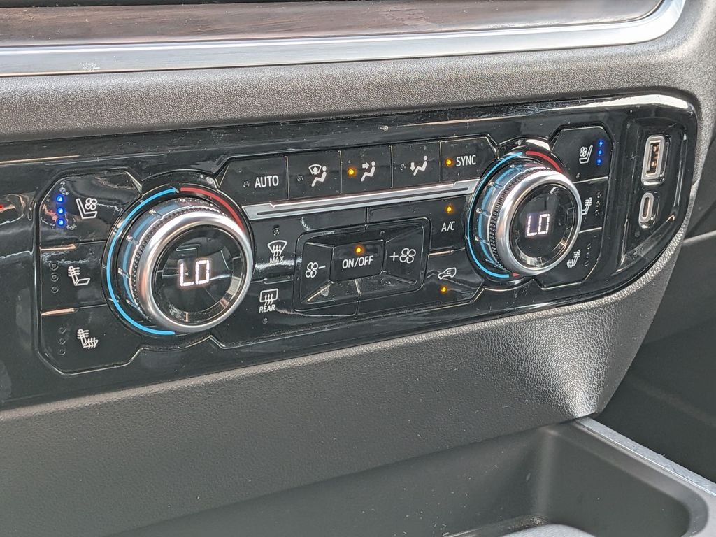 Used 2022 Blue GMC SLT image 24