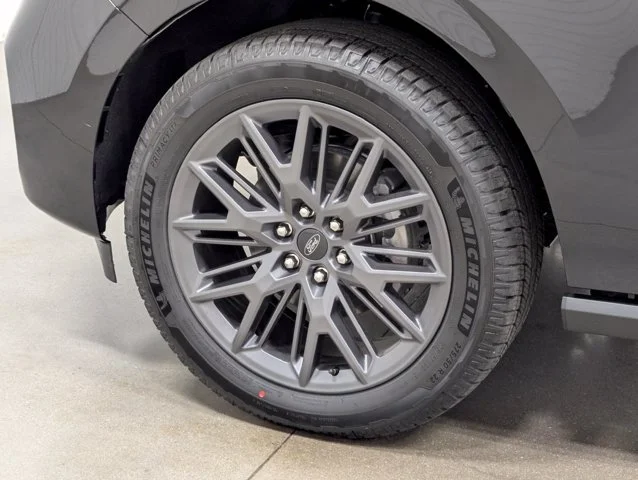 New 2027 Agate Black Metallic Ford Platinum image 37