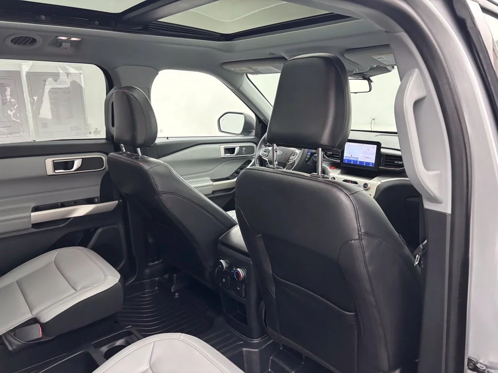 Used 2021 Silver Ford XLT image 43