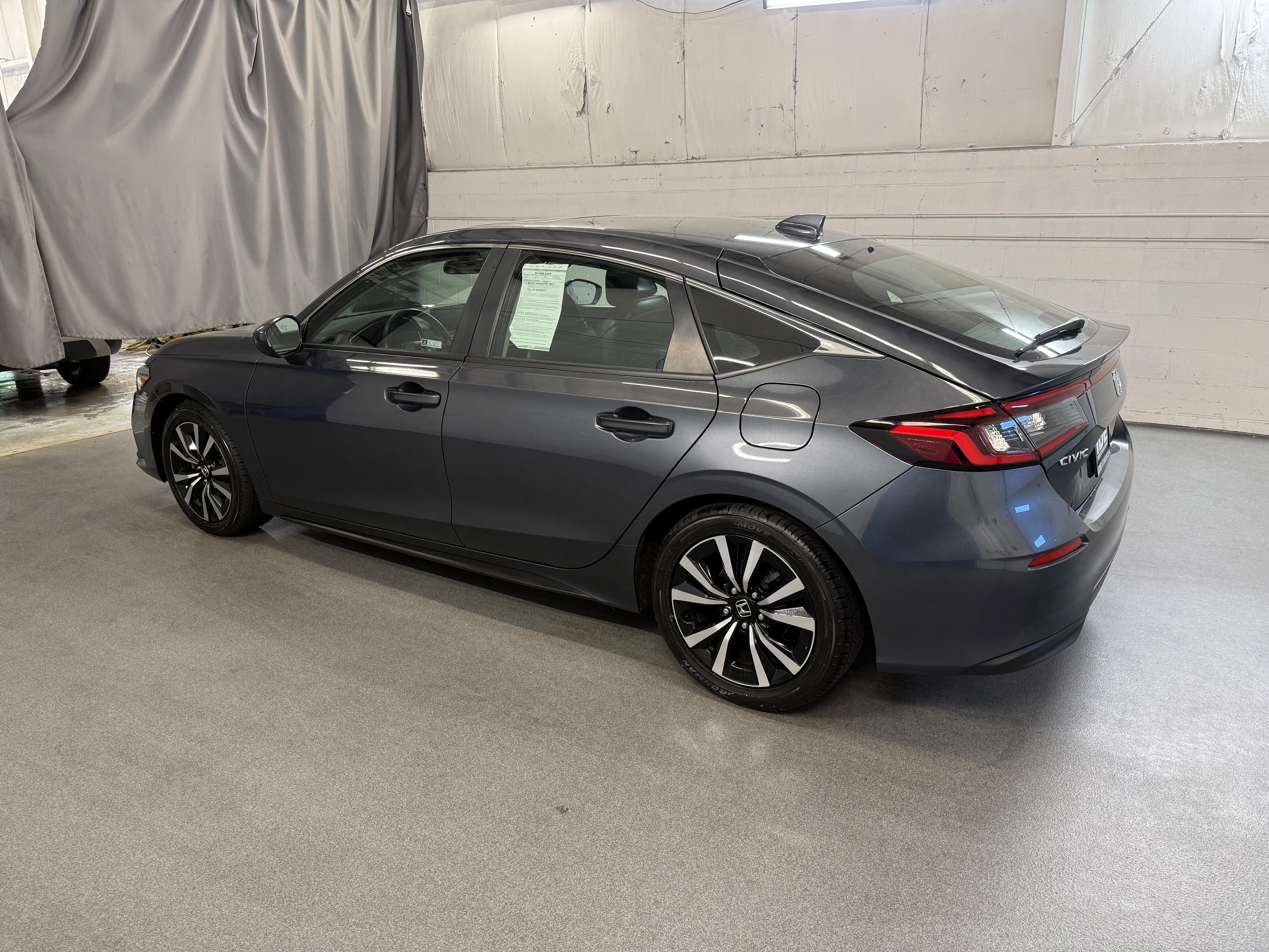 Certified Used 2023 Meteorite Gray Metallic Honda EX-L image 6