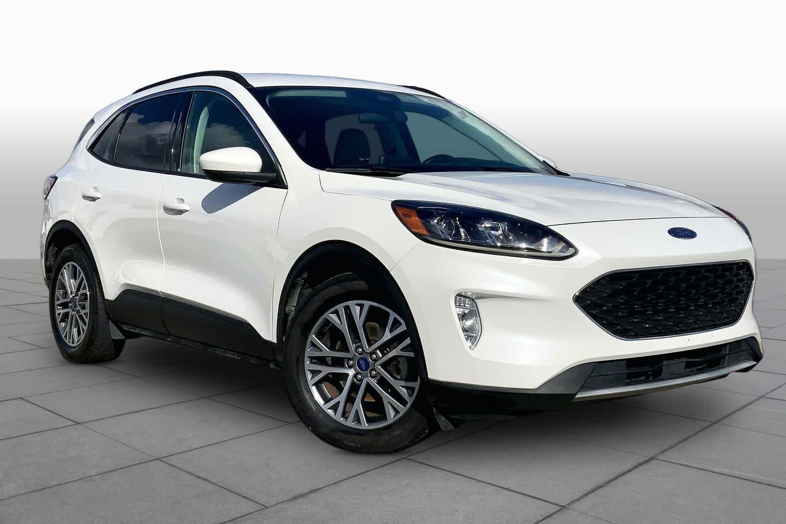 Used 2022 Star White Metallic Tri-Coat Ford SEL image 3