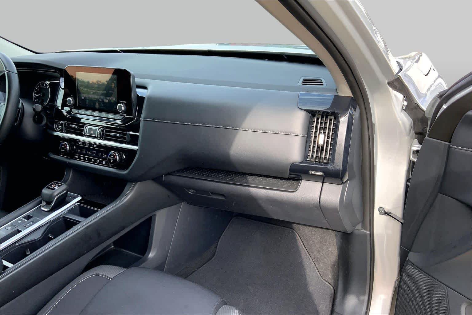 Used 2024 Brilliant Silver Metallic Nissan SV image 18