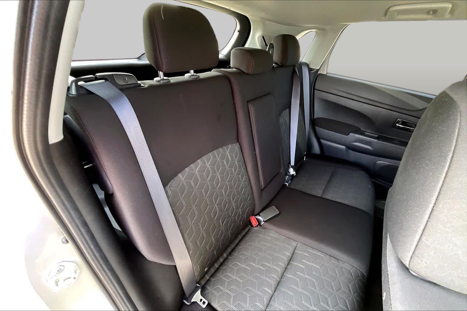 Used 2025 Alloy Silver Metallic Mitsubishi ES image 20