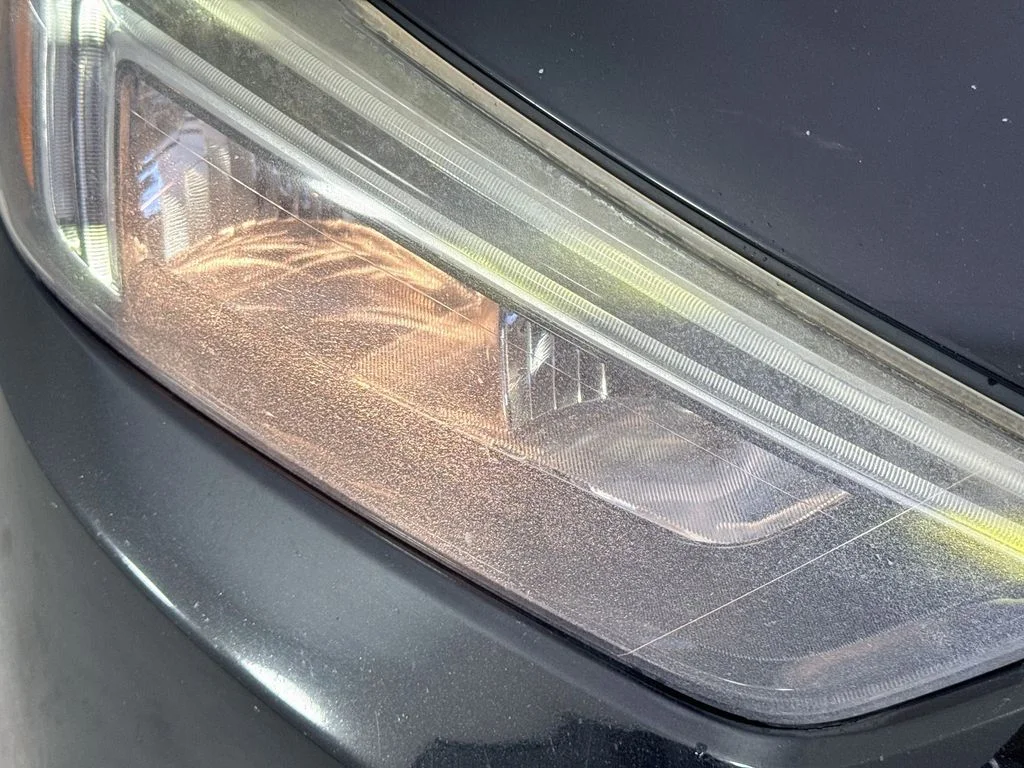 Used 2018 Ebony Twilight Metallic Buick Preferred image 31