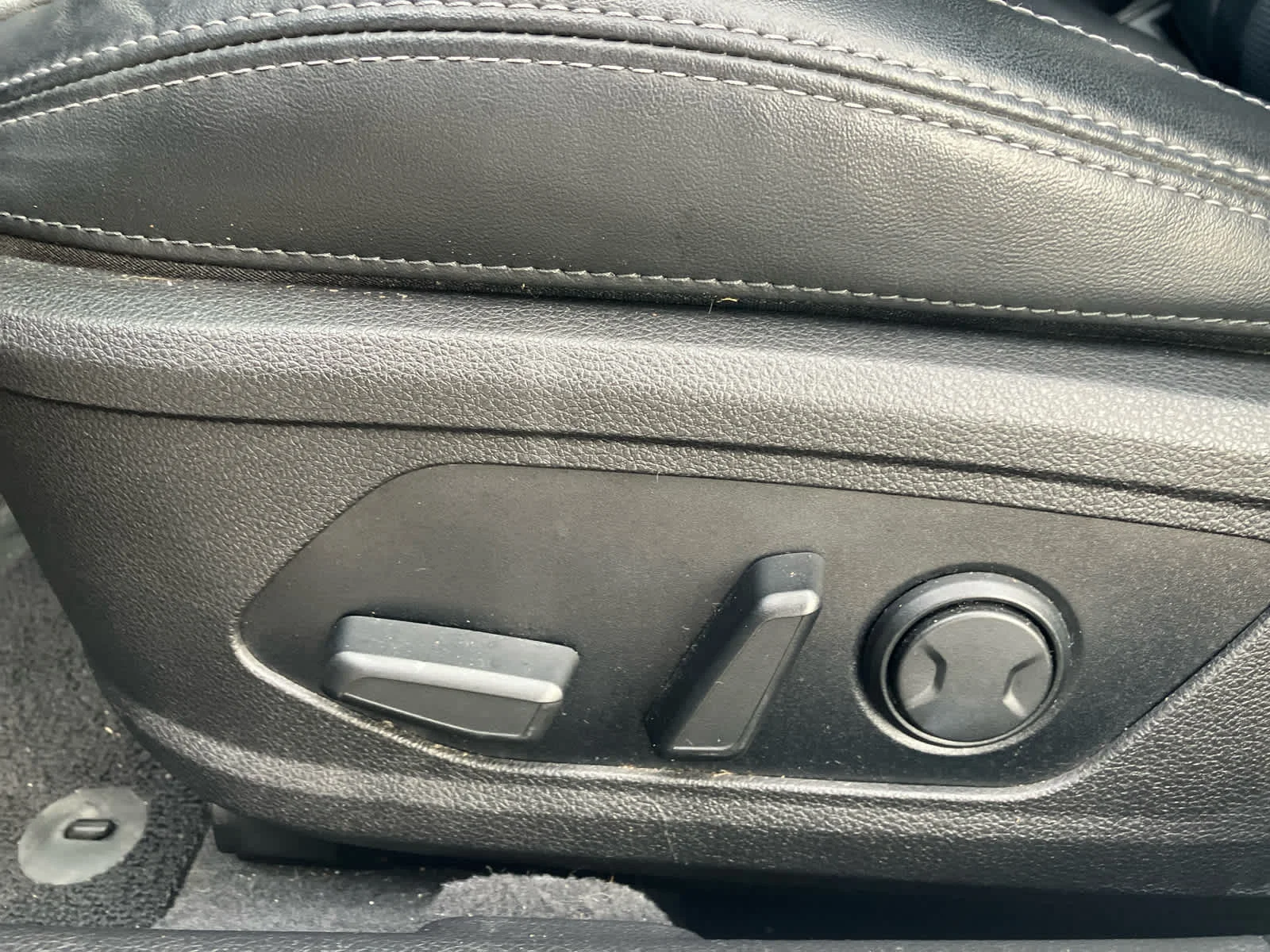 Used 2021 Wolf Gray Kia GT-Line image 11
