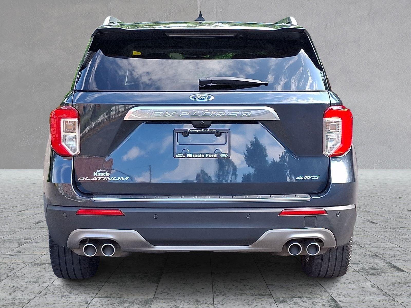 Used 2022 Stone Blue Metallic Ford Platinum image 5