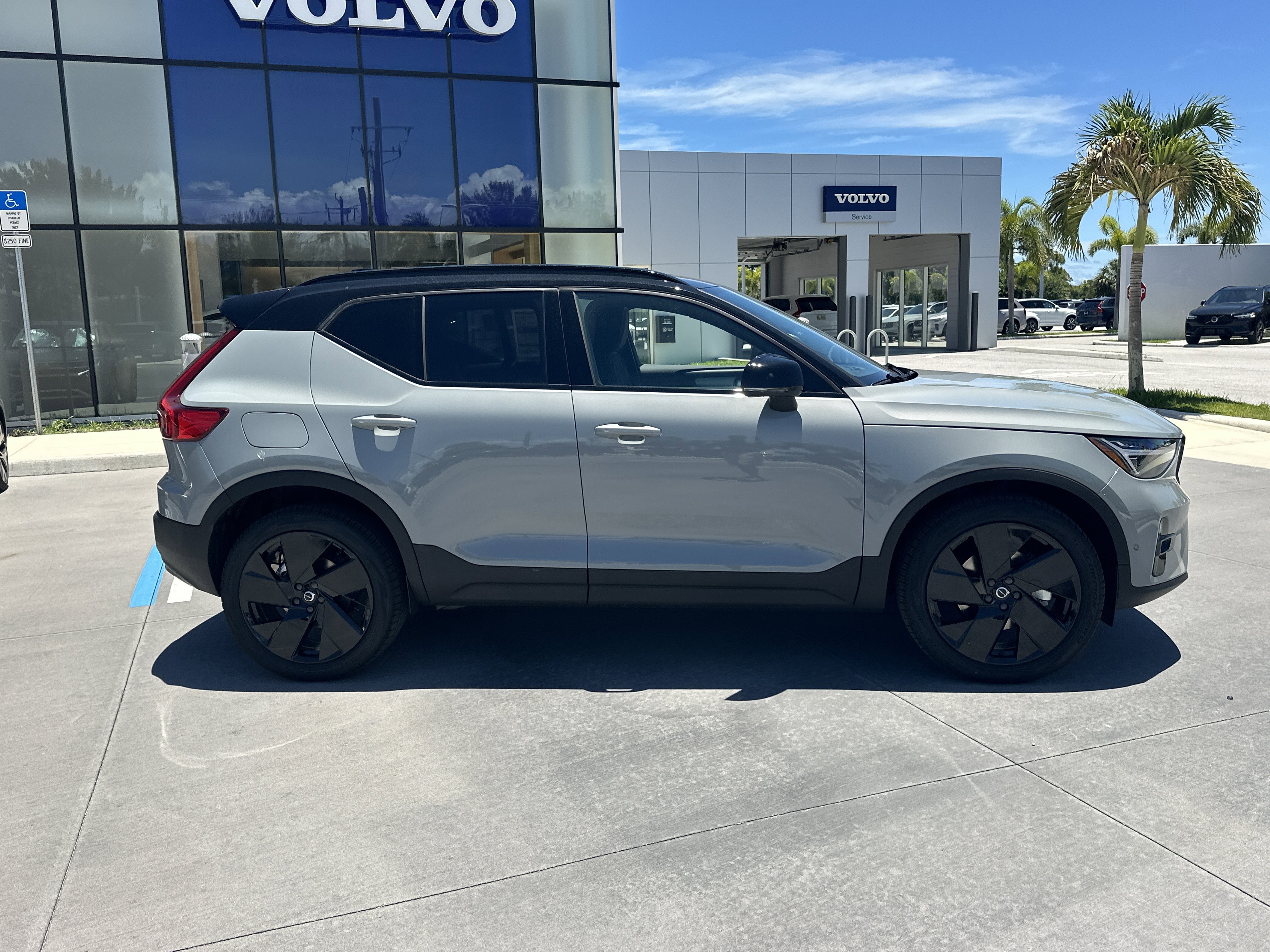 New 2026 Vapour Grey Volvo Ultra image 6