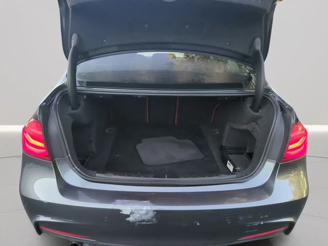 Used 2016 Gray BMW 328i xDrive image 9