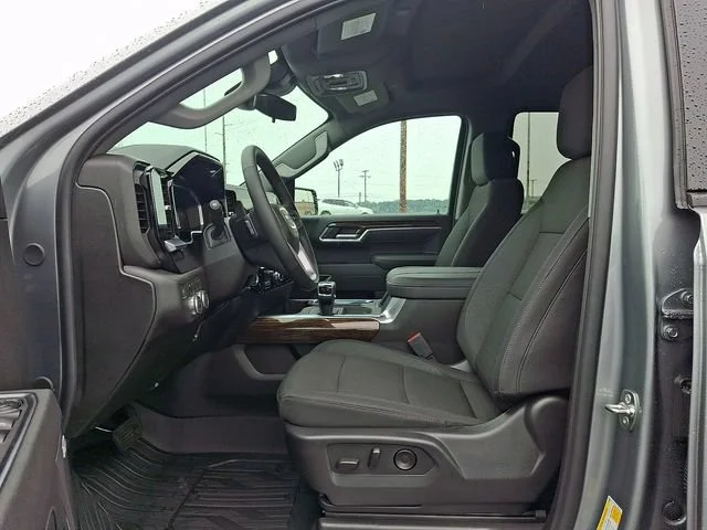 New 2026 Sterling Metallic GMC Elevation image 12