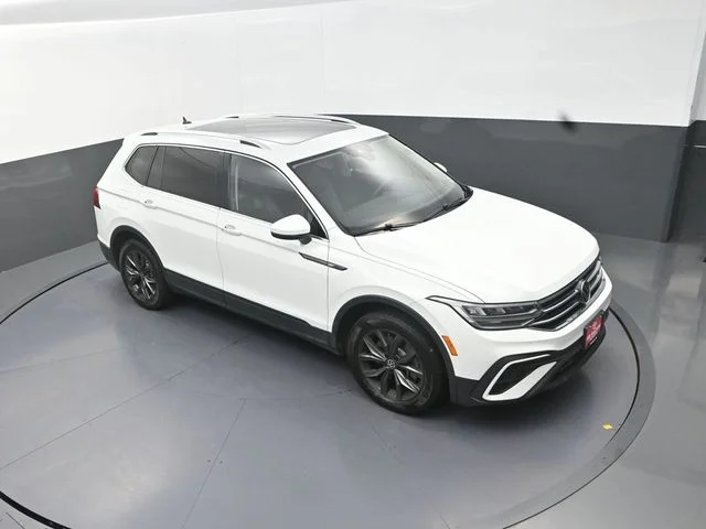 Used 2022 White Volkswagen 2.0T SE image 23
