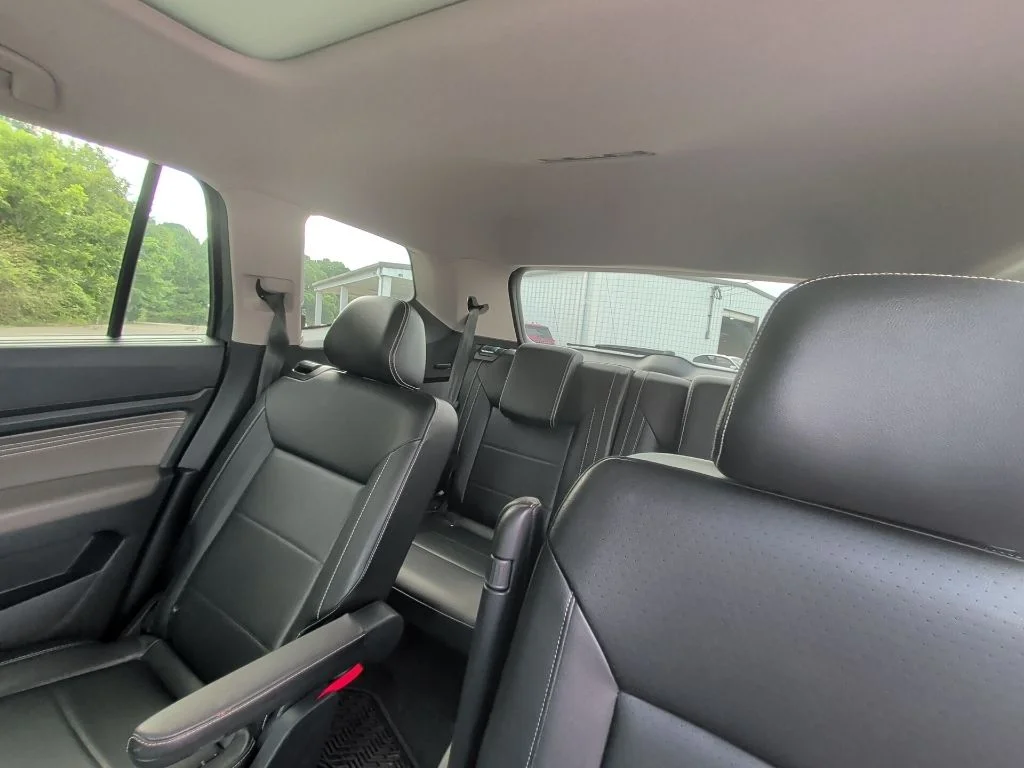 Used 2021 Gray Volkswagen 3.6L V6 SE w/Technology R-Line image 6