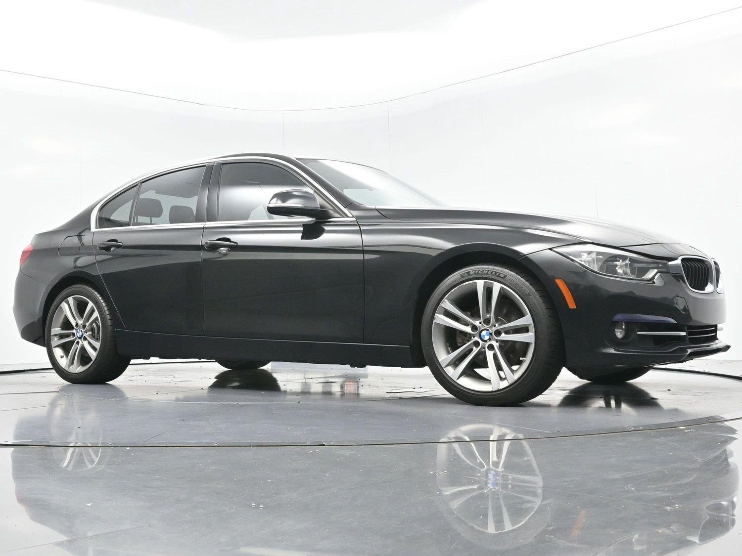 Used 2018 Black Sapphire Metallic BMW 330i image 39