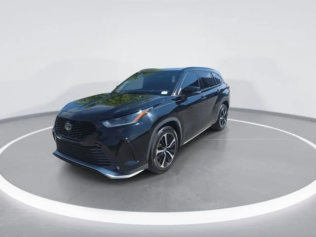 Used 2021 Black Toyota XSE image 3
