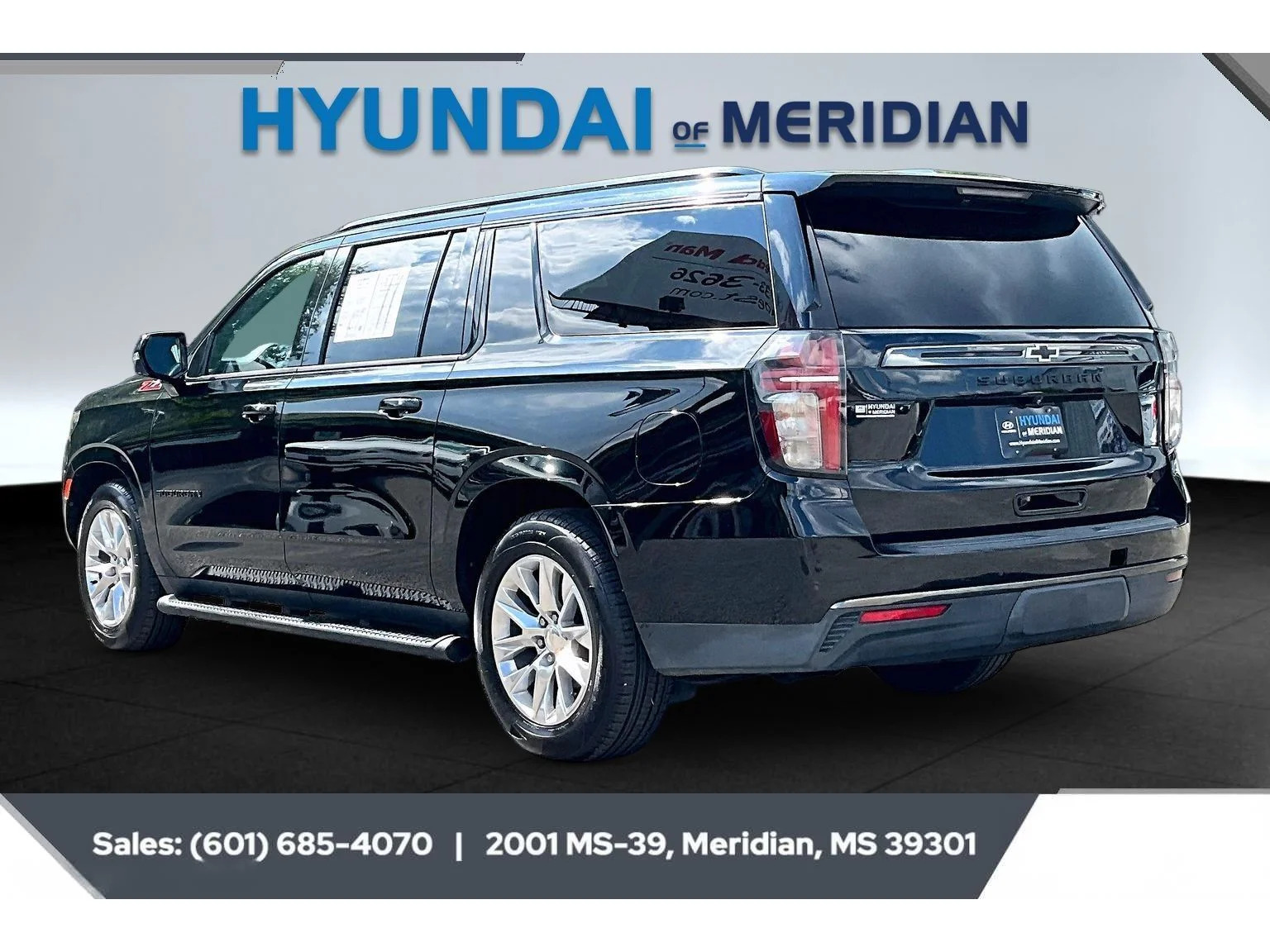 Used 2021 black Chevrolet Z71 image 2