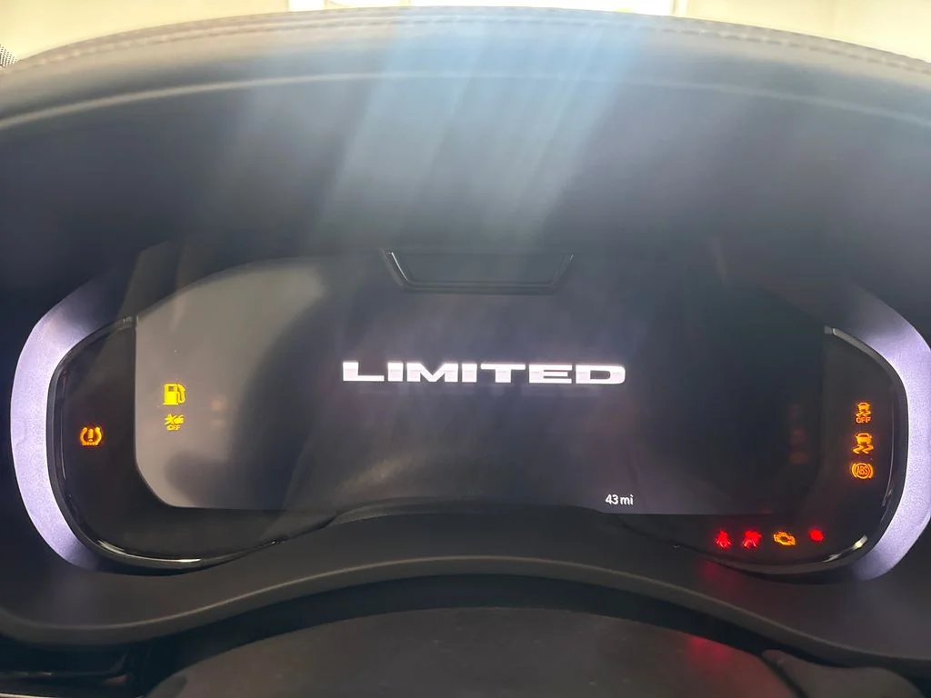 New 2027 White Ram Limited image 18