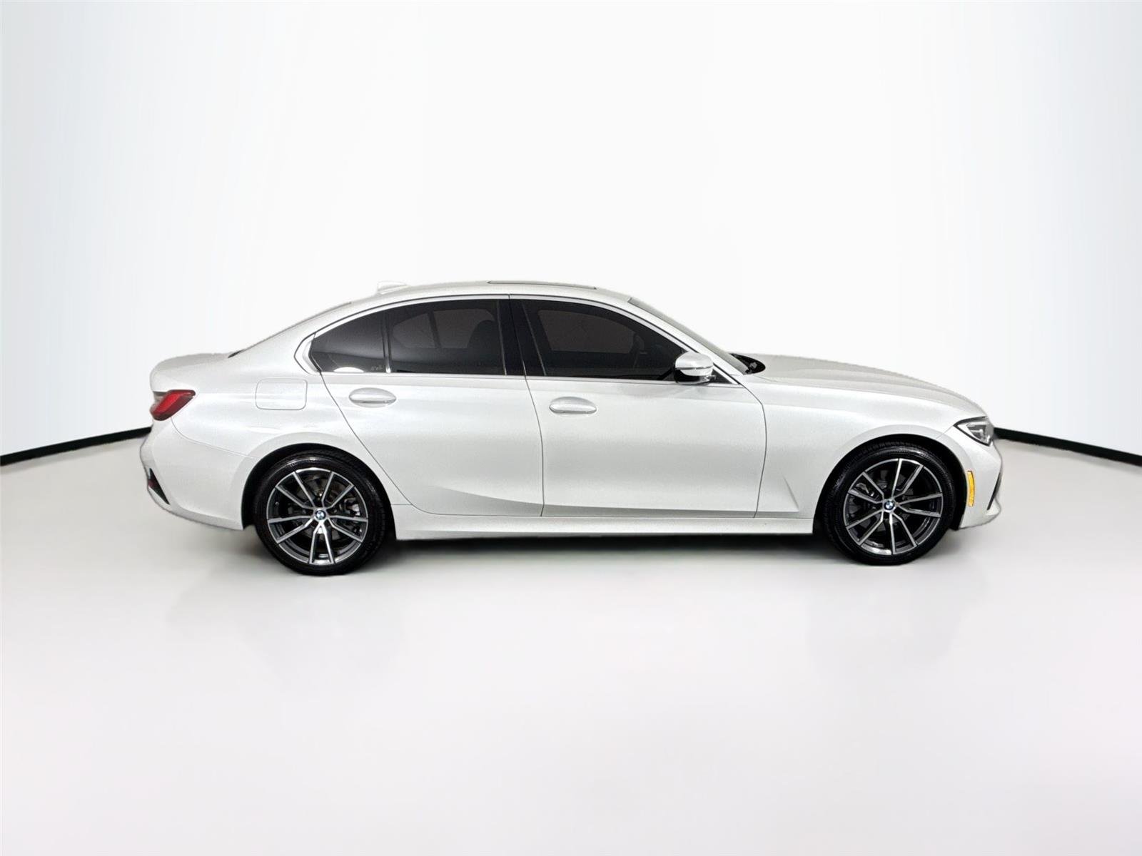 Used 2019 Mineral White Metallic BMW 330i xDrive image 11