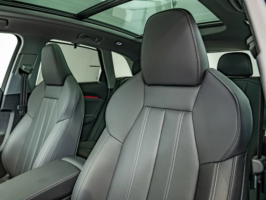 New 2026 Daytona Gray Metallic Audi 2.0T Premium Plus image 31