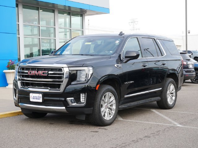 Used 2024 GMC Yukon SLT with VIN 1GKS2BKD7RR233336 for sale in Roseville, Minnesota